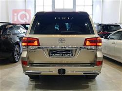 تويوتا لاندكروزر